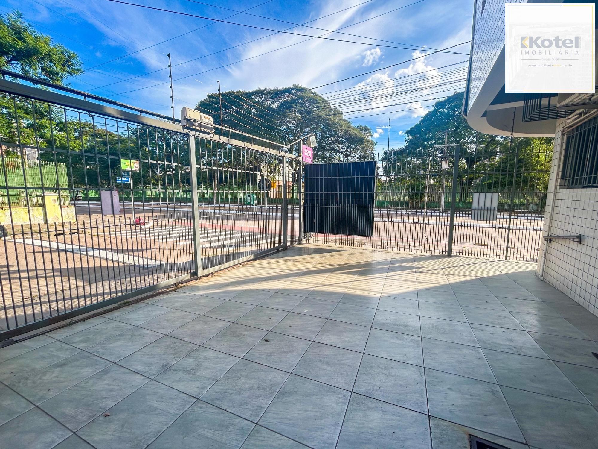 Ponto Comercial no Bairro Menino Deus.