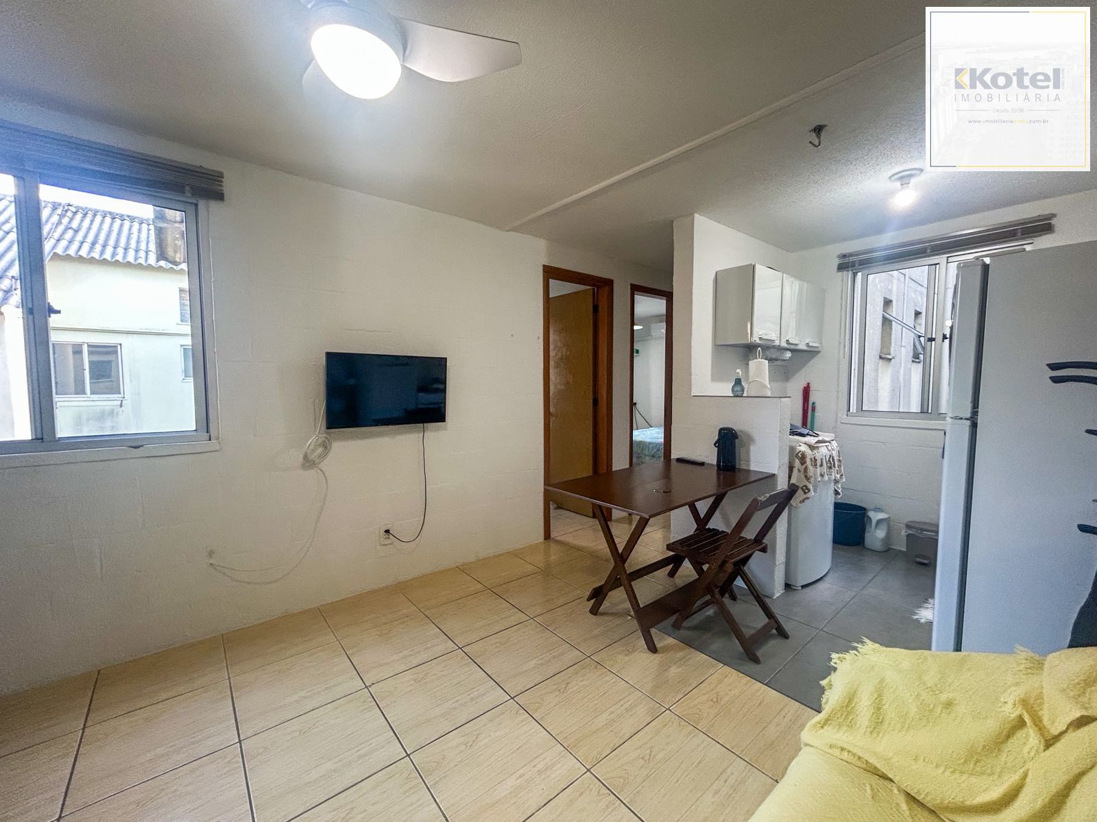 Apartamento com 2 quartos, com 1 vaga, no bairro Vila Nova, Porto Alegre/RS