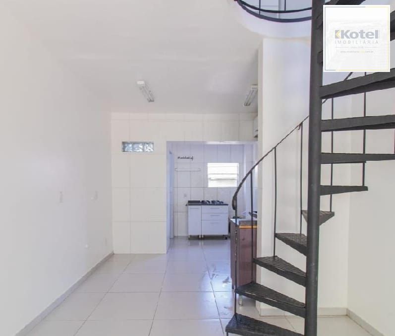 Casa aconchegante  com 1 dormitório, suíte, vaga, no bairro São José em Poa/RS.