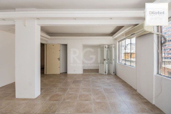 Apartamento para Venda - 46m², 1 dormitório, sendo 1 suites, Centro Histórico