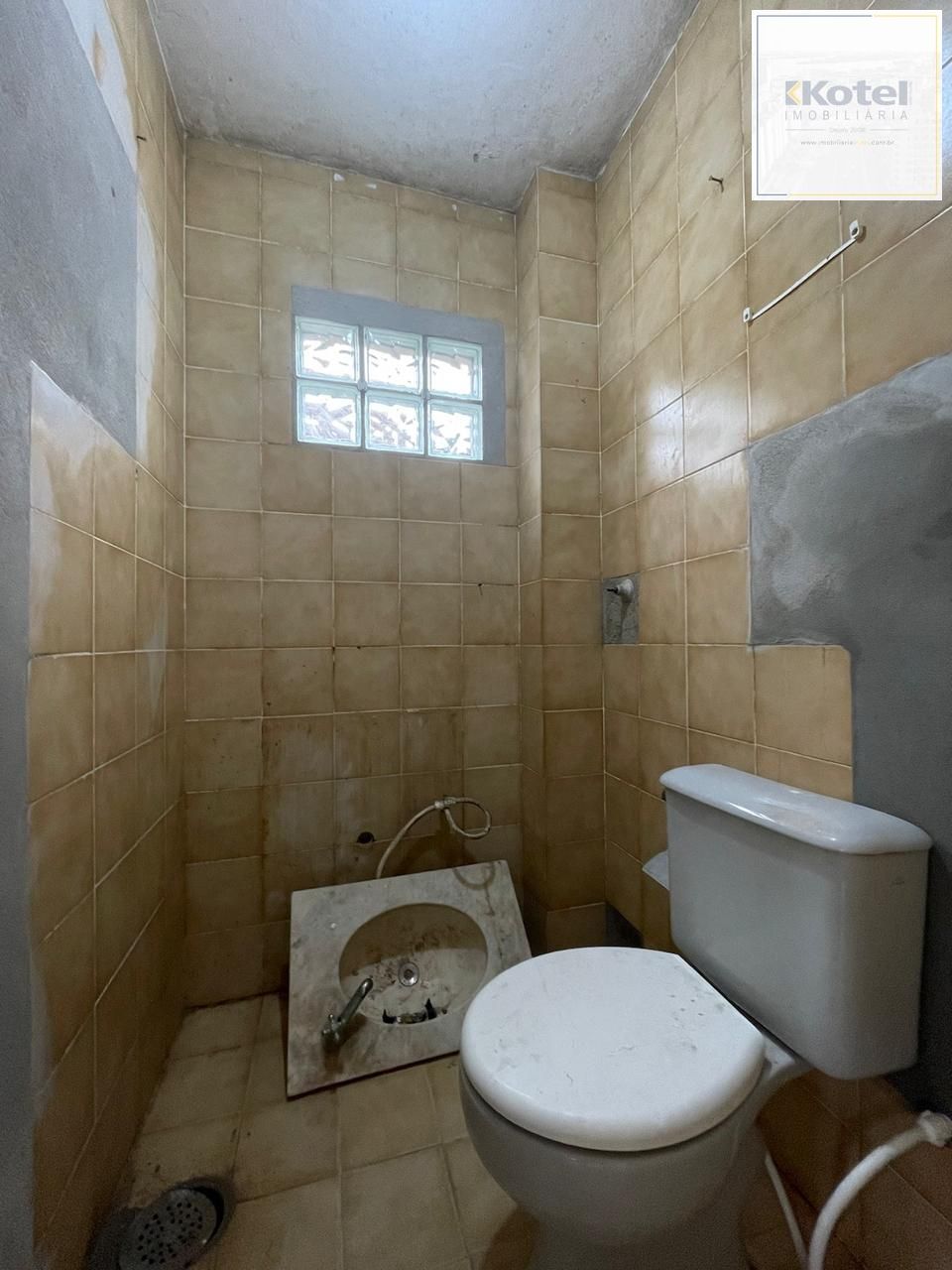 Sobrado de 2 dormitórios ambos suíte! a poucos metros do centro do bairro. — foto 5