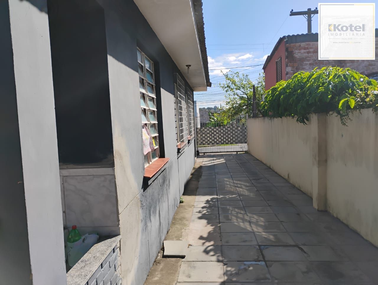 Casa térrea 3 dormitórios, 2 vagas cobertas as demais descobertas bairro cristal — foto 4