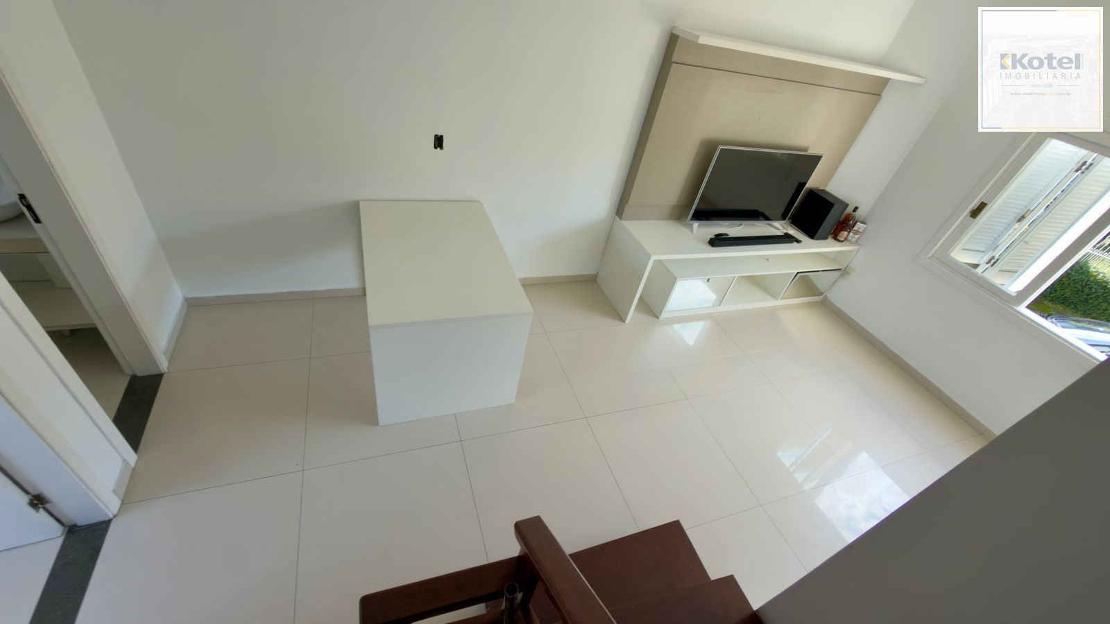 Casa com 02 quartos e 02 vagas no Bairro Jardim Itu em Porto Alegre — foto 4