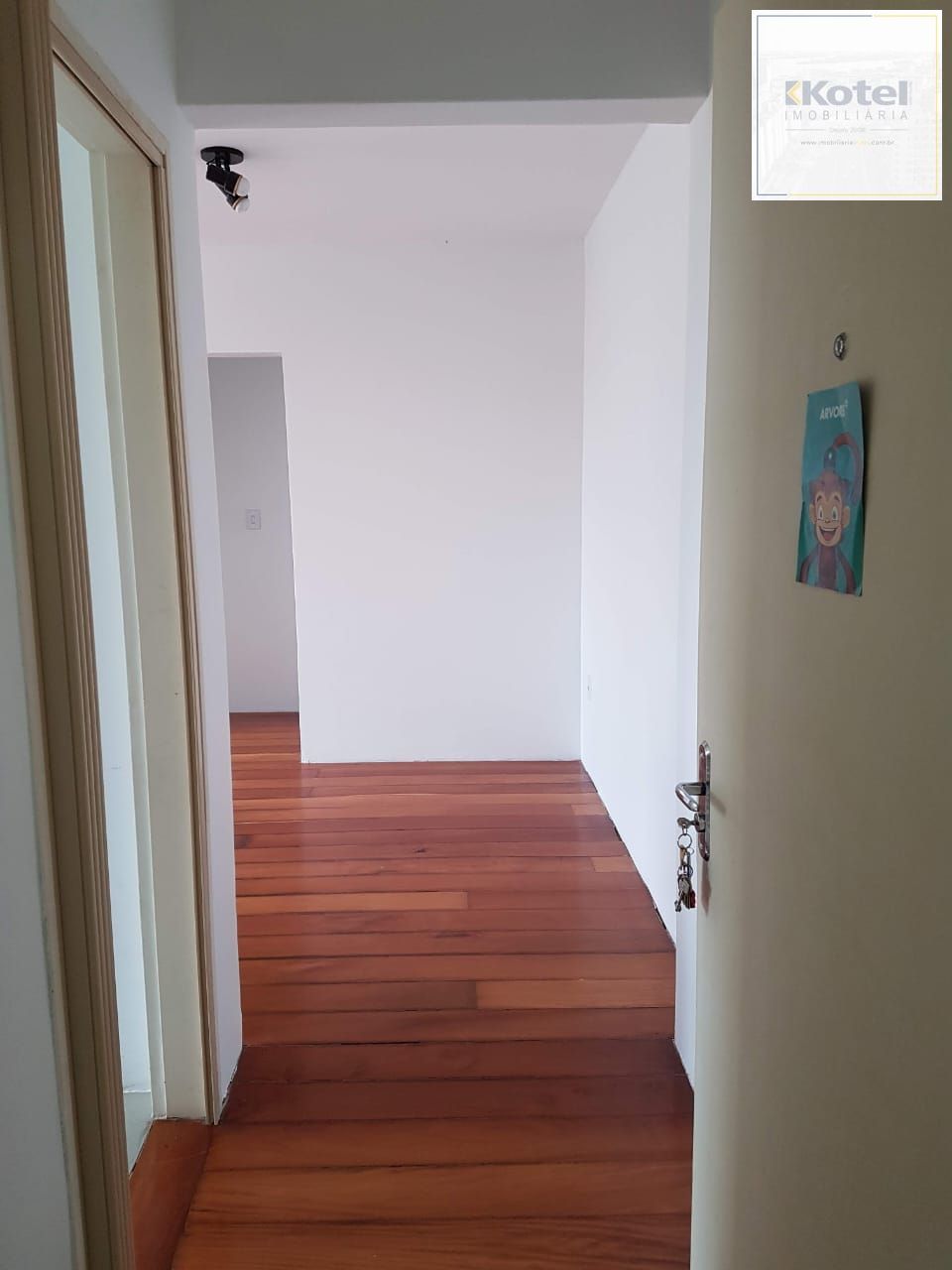 Apartamento de 01 dormitório no  Bairro da Tristeza em Porto Alegre/RS.