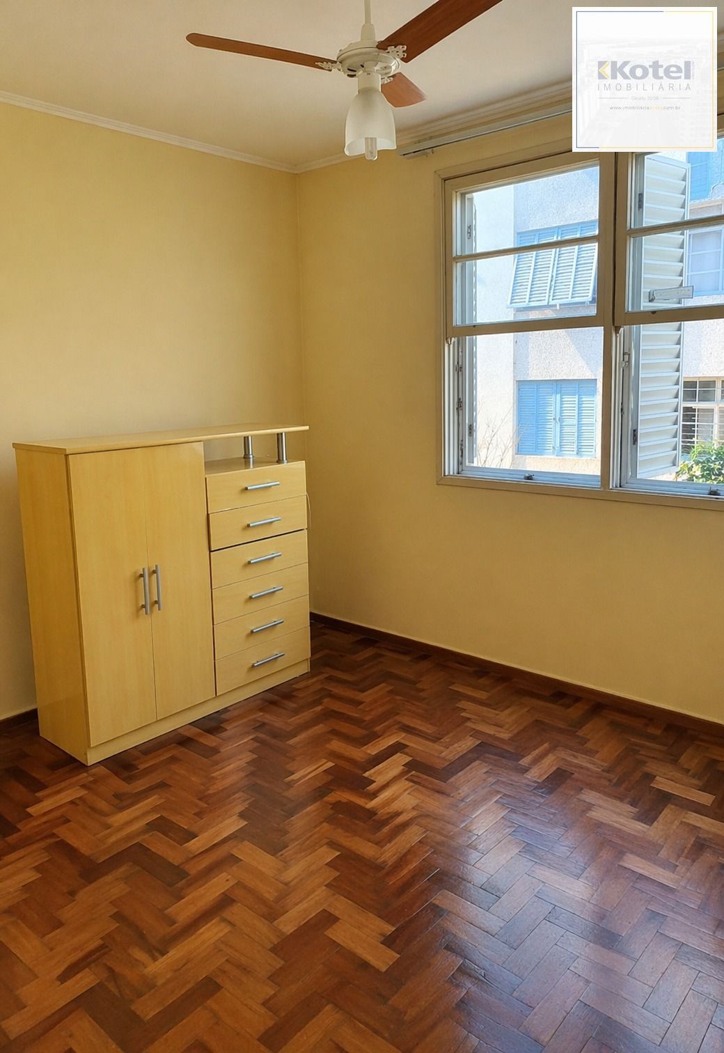 EXCELENTE APTO 2 DORM COM VAGA ROTATIVA