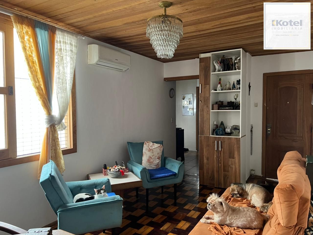 Apartamento com 03 quartos e 02 banheiros no Centro Histórico de Porto Alegre. — foto 3