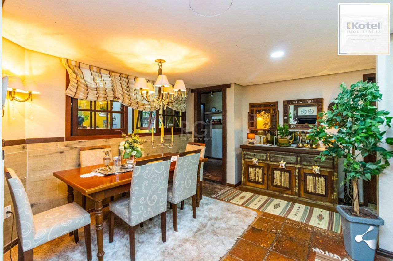 Casa Condominio para Venda - 231m², 4 dormitórios,  3 suites, 3 vagas - Ipanema — foto 2