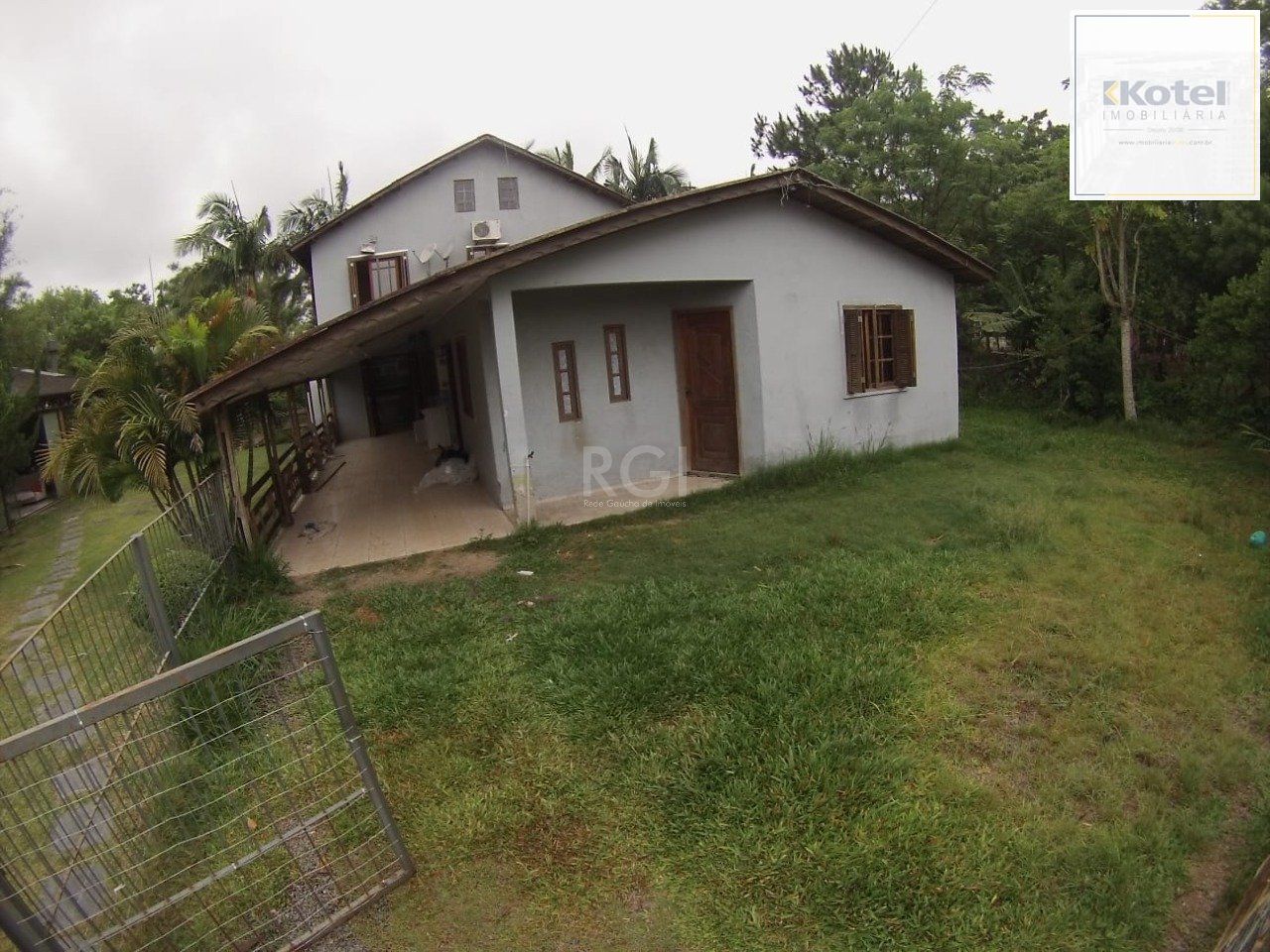Casa 5 dormitórios no bairro Ponta Grossa — foto 3