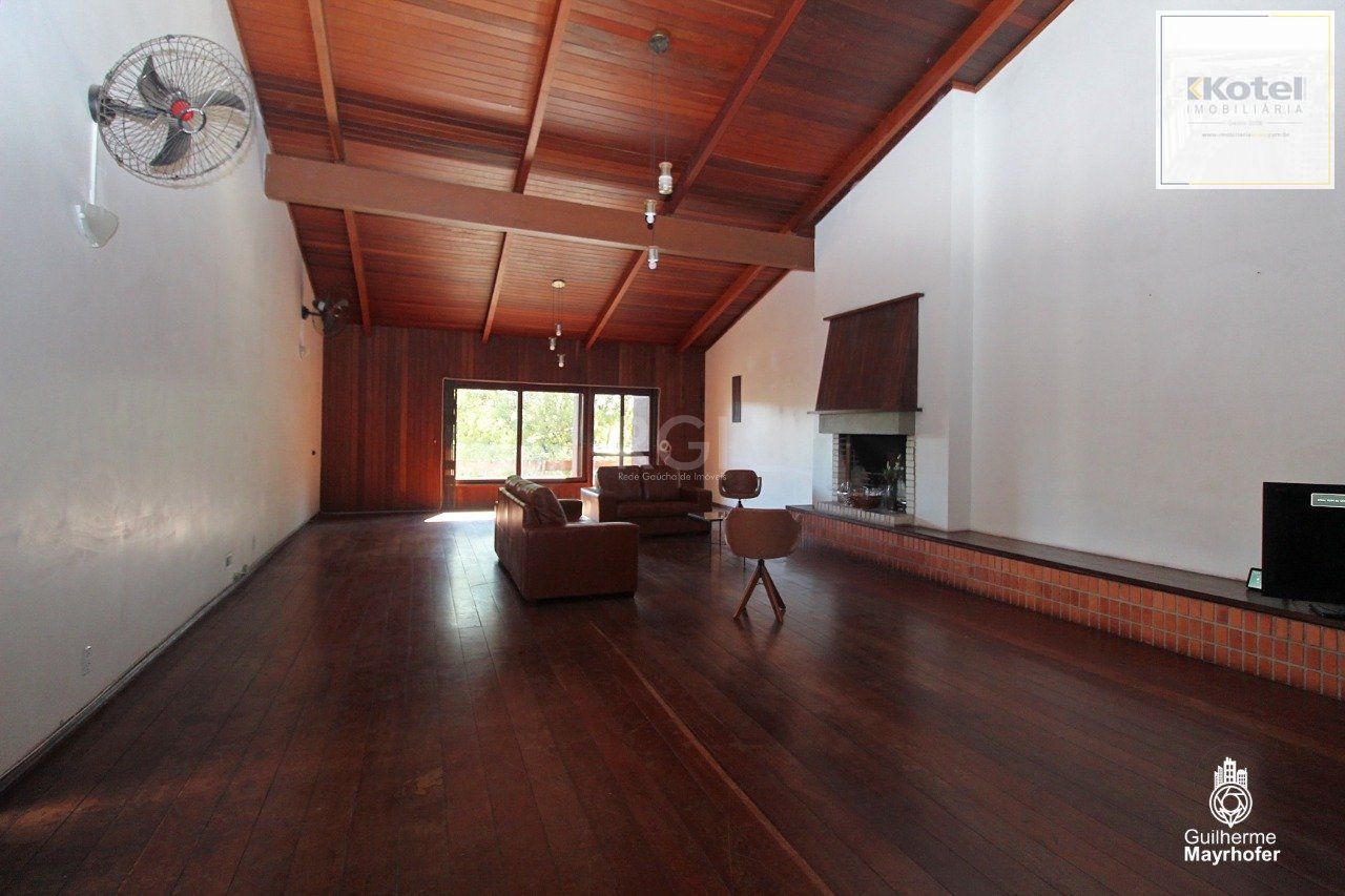 Casa para Venda - 526.64m², 4 dormitórios, sendo 2 suites, 4 vagas - Teresópolis — foto 3