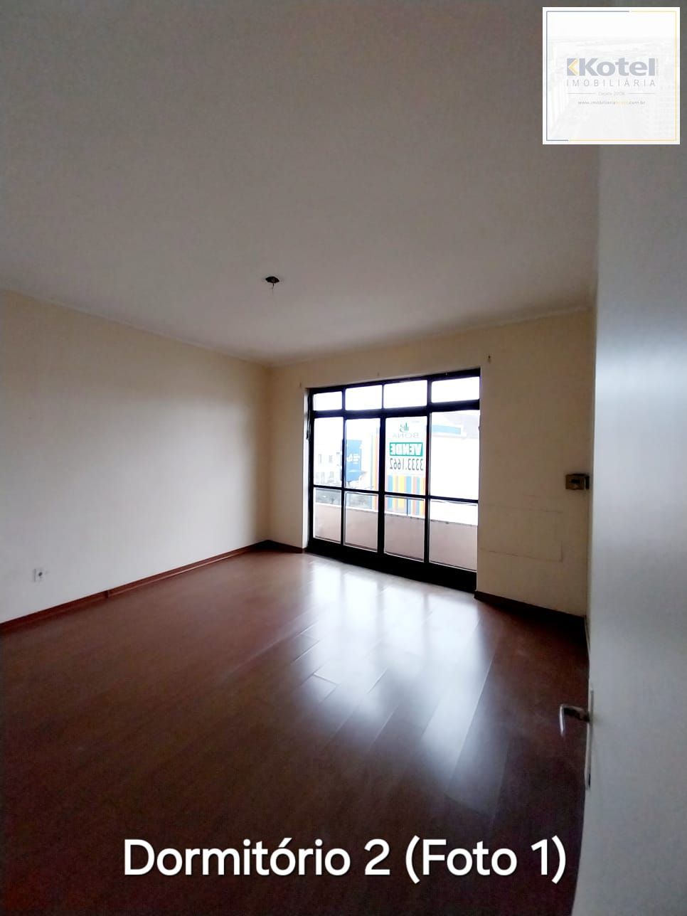Apartamento com 03 quartos e 02 banheiros no Bairro Petrópolis — foto 4