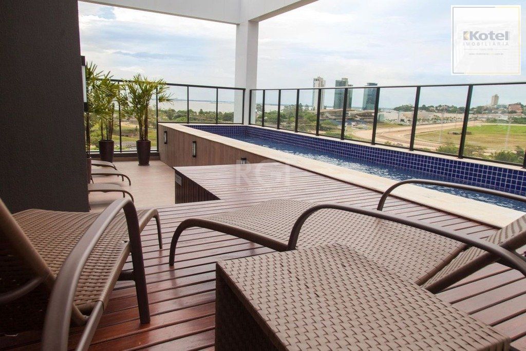 Apartamento com 3 quartos, 1 suíte, churrasqueira, 2 vagas, no bairro Cristal — foto 4