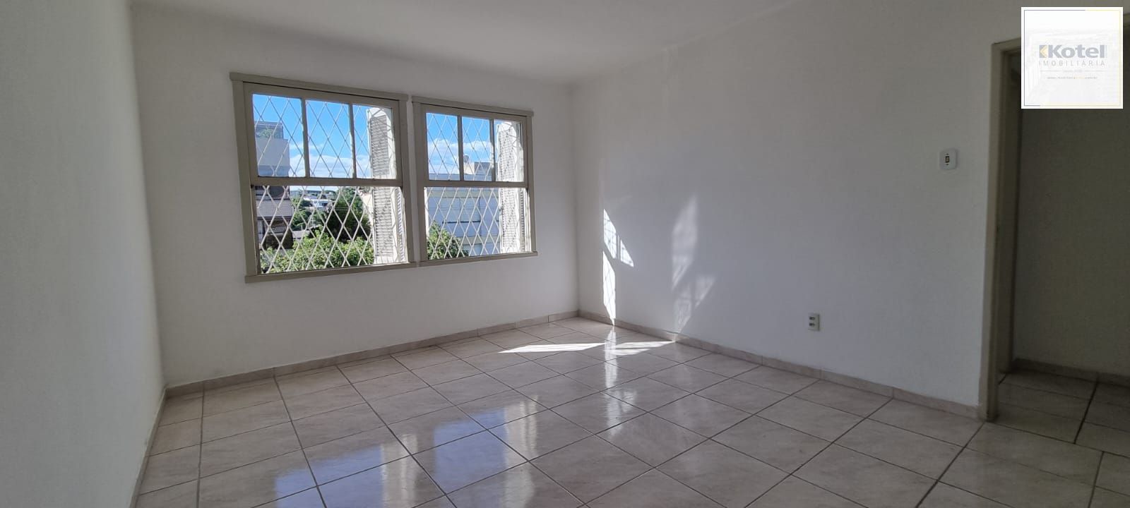 Quarto 1 com 3,90m x 4,70m