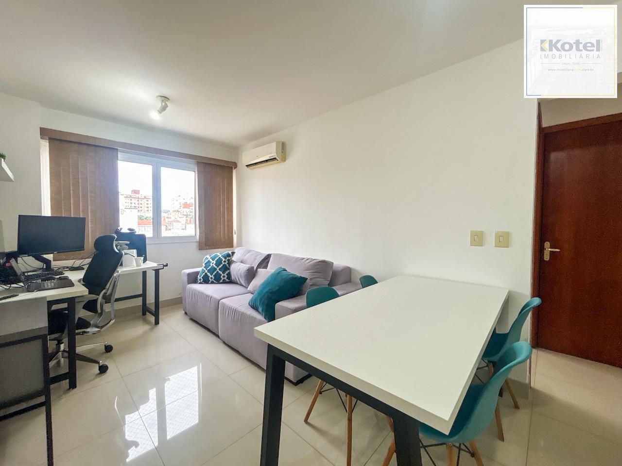 Apartamento de 1 dormitório com vaga  no bairro Jardim Botânico em Porto Alegre/RS