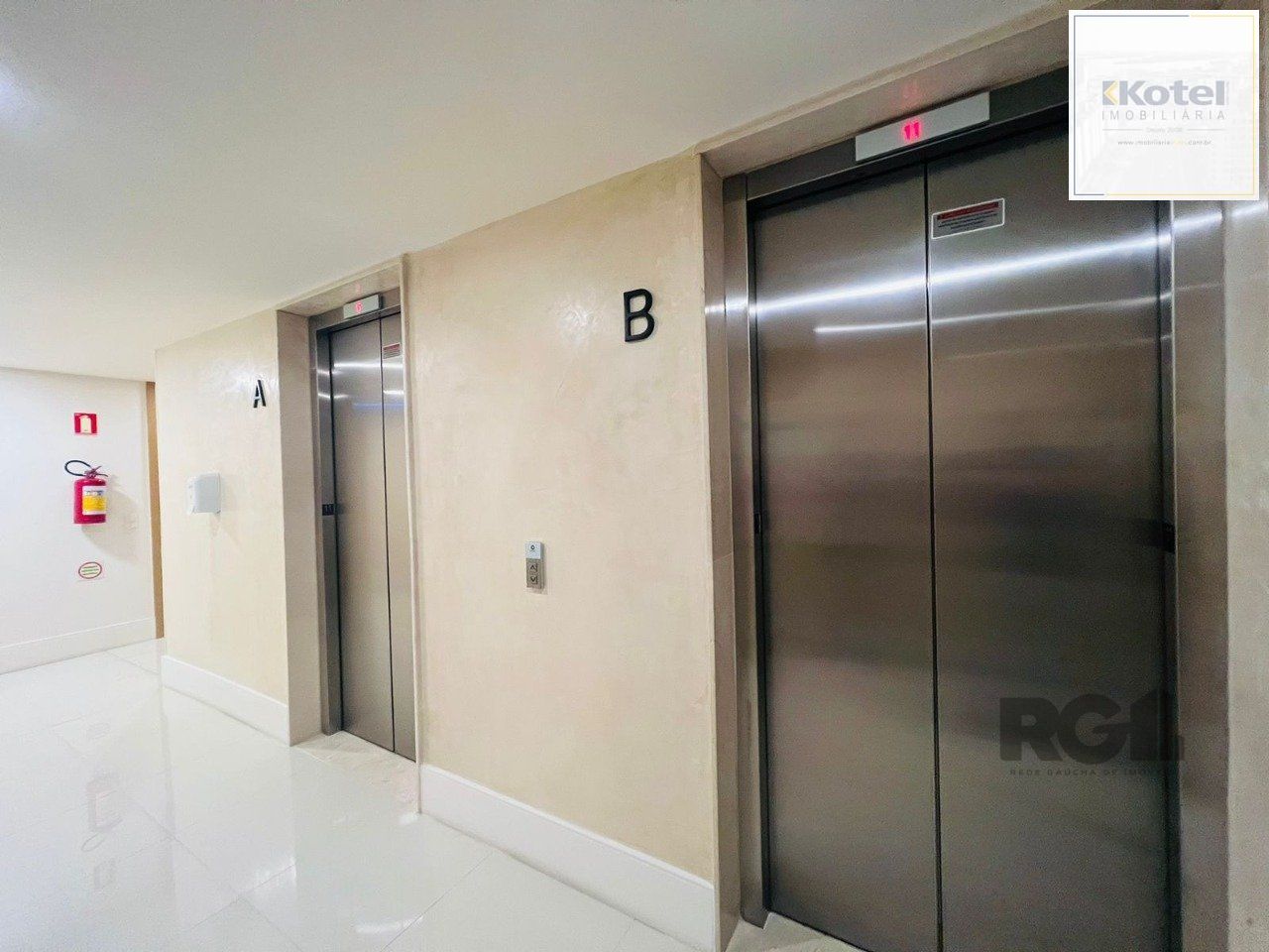 Sala Comercial com 33m² no MEDPLEX Assis Brasil !!! — foto 2