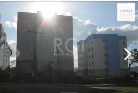 Apartamento para Venda - 40m², 2 dormitórios, 1 vaga - Lomba do Pinheiro — foto 4