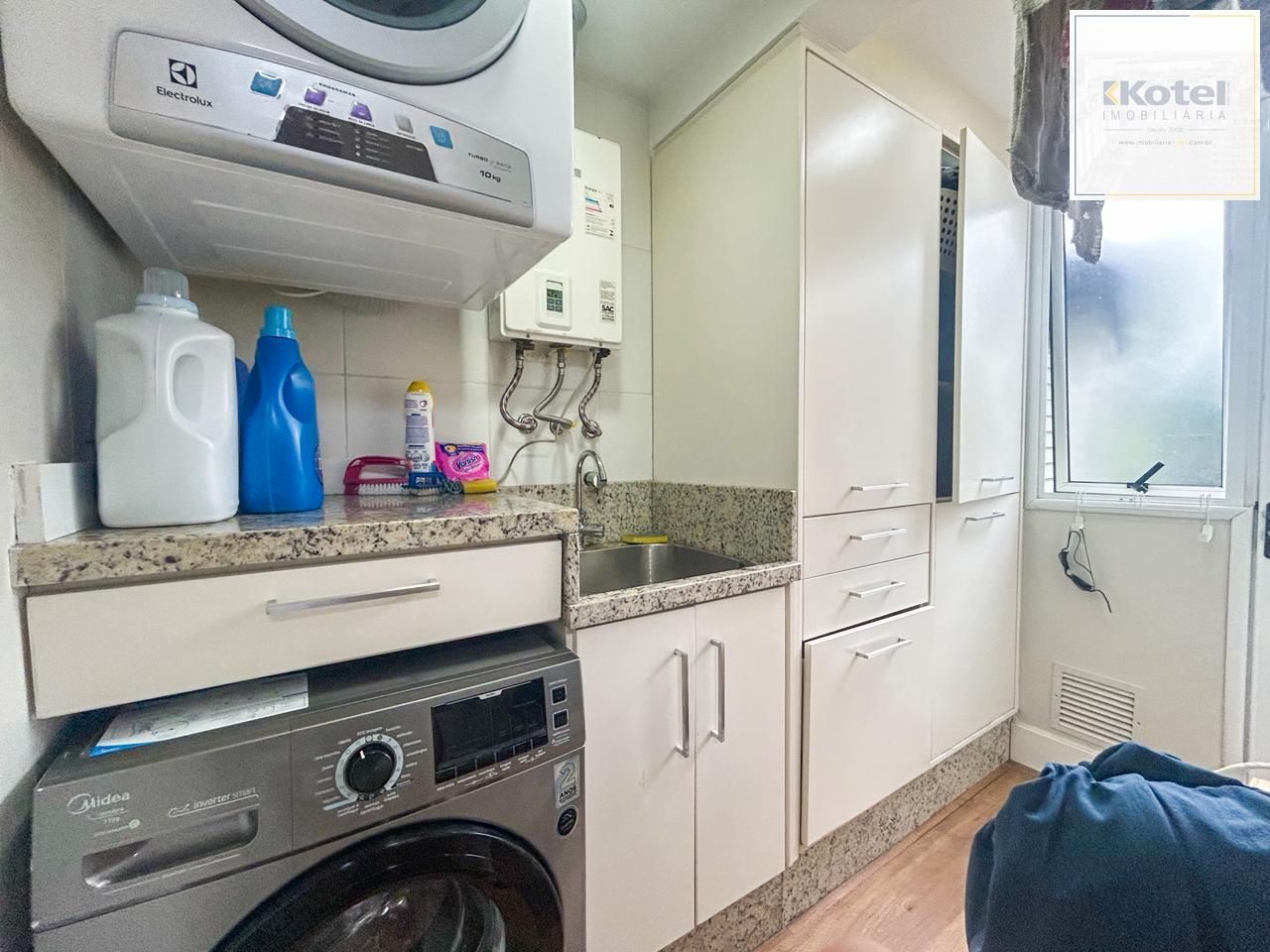 Casa em Condomínio com 03 quartos, 01 suíte e 02 vagas cobertas - Teresópolis — foto 4