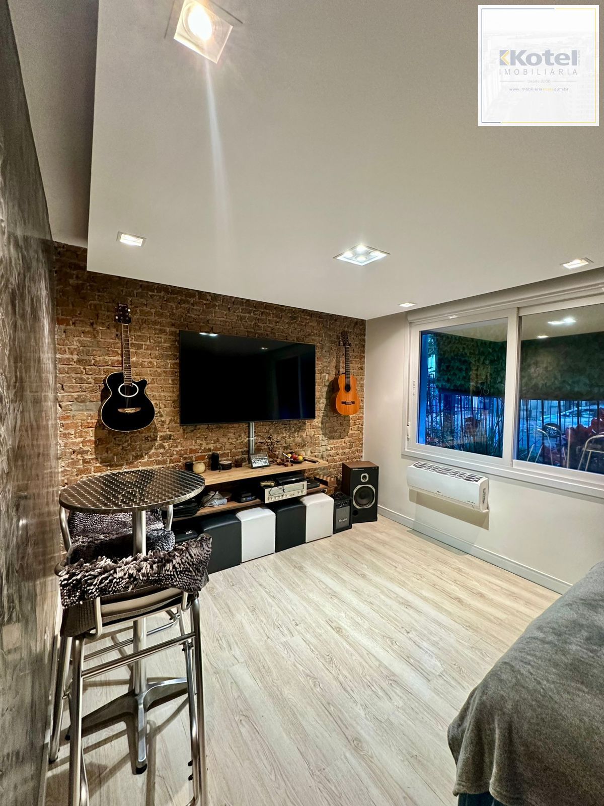 Loft/JK reformado, no Bairro Petrópolis em Porto Alegre — foto 2