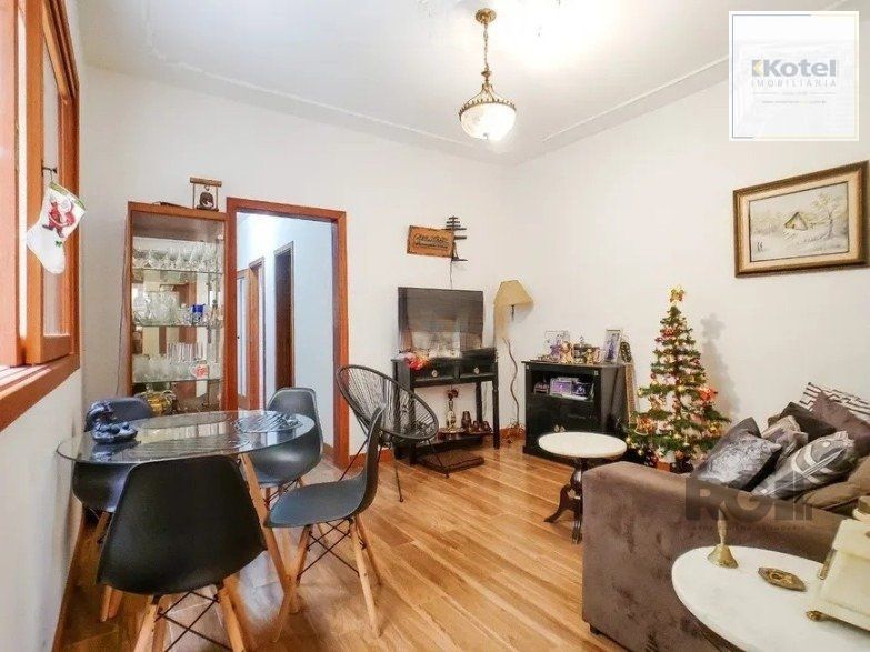 Apartamento Térreo com 02 dormitórios Na cidade Baixa em Porto Alegre/RS