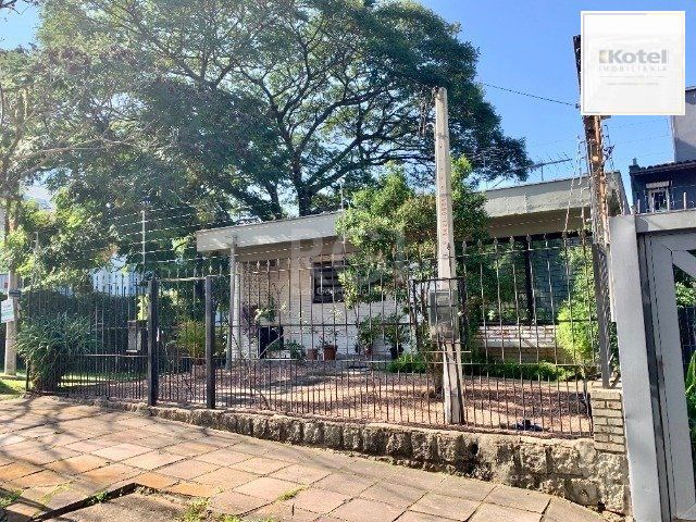 Casa de 3 dormitórios no bairro Bom Jesus — foto 3