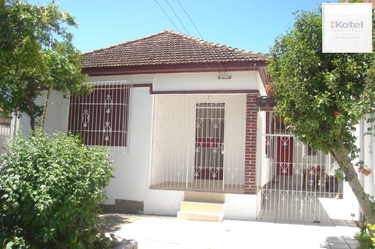 Vende Casa térrea com ótimo pátio - Ótima localização próximo do Hospital Conceição, supermercados, escolas, shopping — foto 2