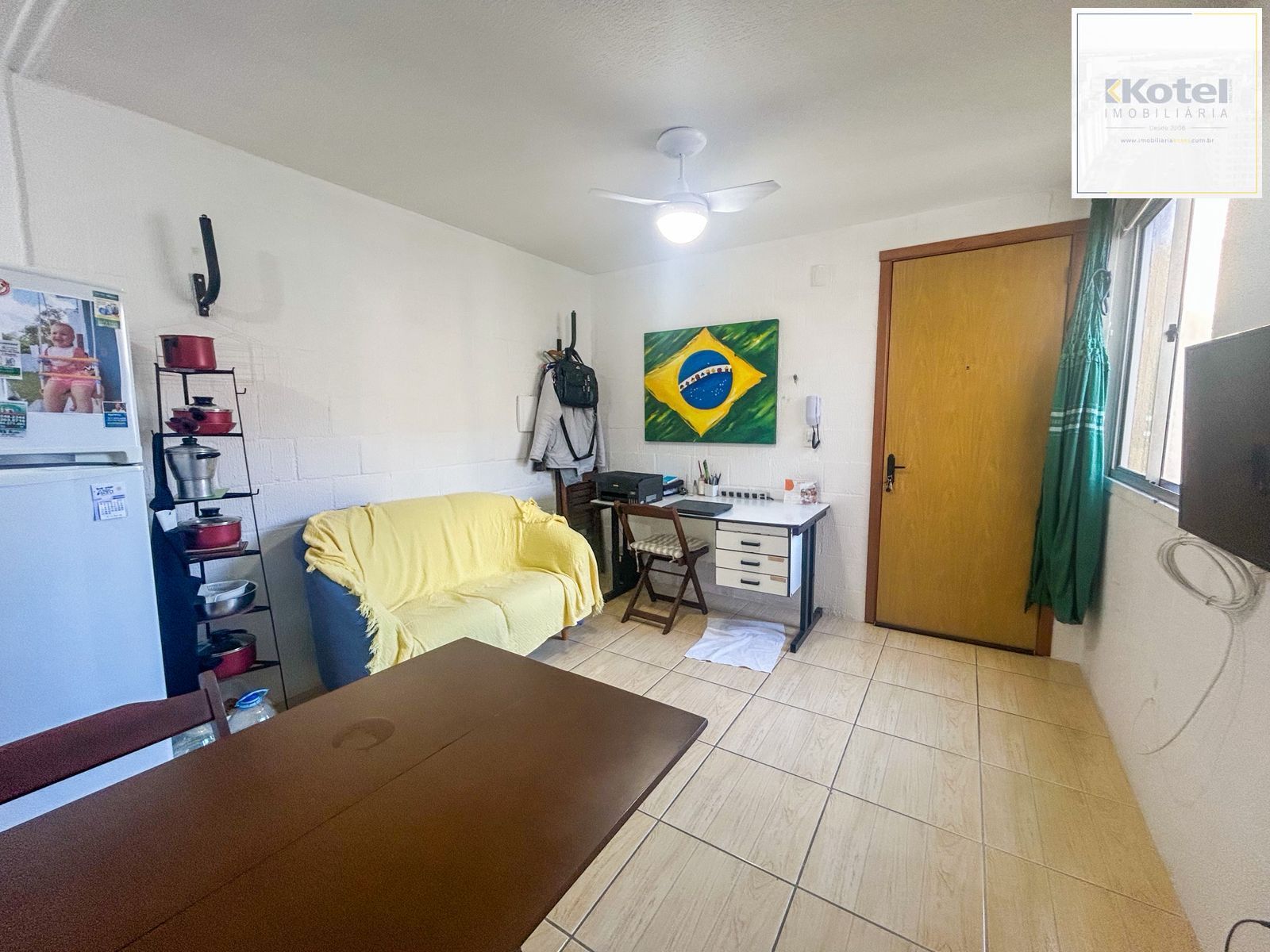 Apartamento com 2 quartos, com 1 vaga, no bairro Vila Nova, Porto Alegre/RS