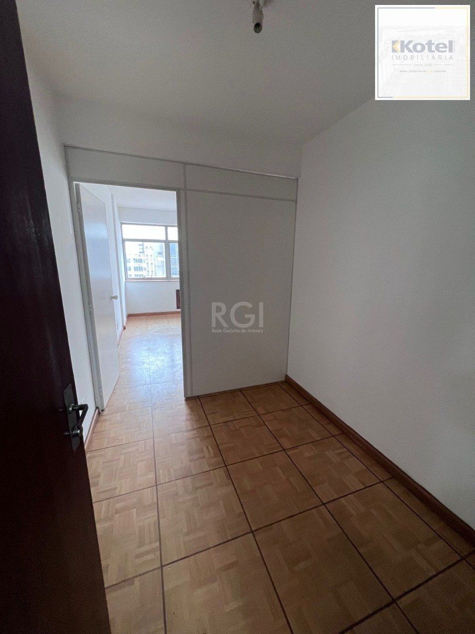 Conjunto/Sala para Venda - 24m², 0 dormitórios, Centro Histórico, Porto Alegre — foto 4