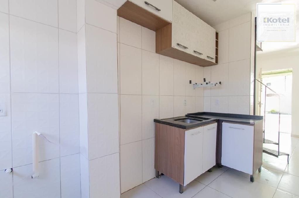 Casa aconchegante  com 1 dormitório, suíte, vaga, no bairro São José em Poa/RS.