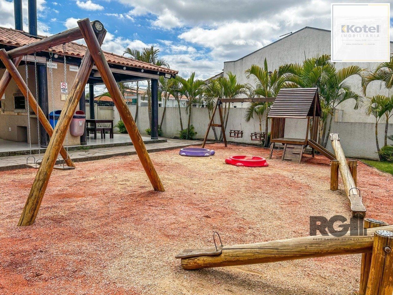 Casa de Condomínio 2 quartos à venda, 56m², Restinga - Porto Alegre — foto 2