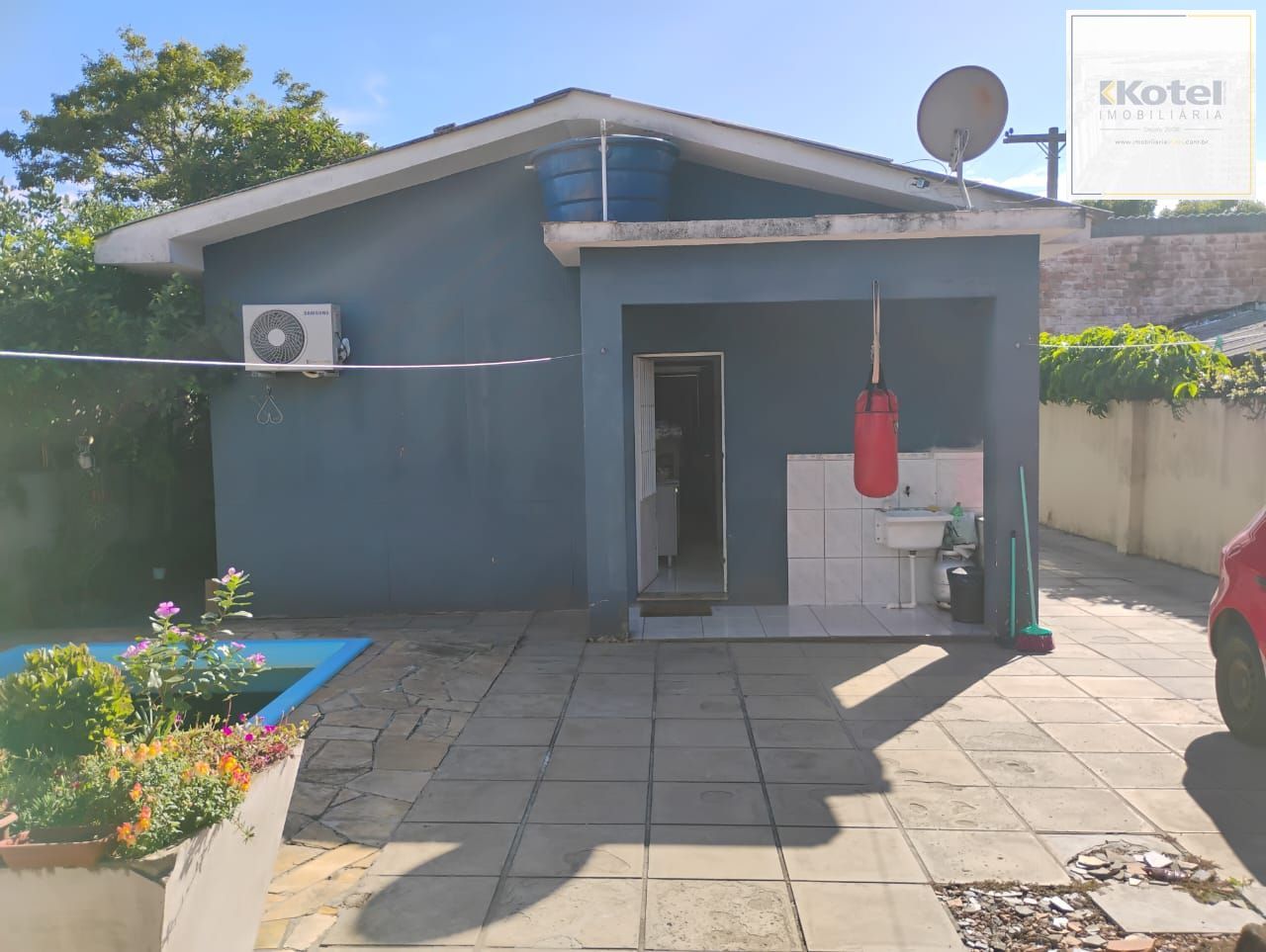 Casa térrea 3 dormitórios, 2 vagas cobertas as demais descobertas bairro cristal — foto 3