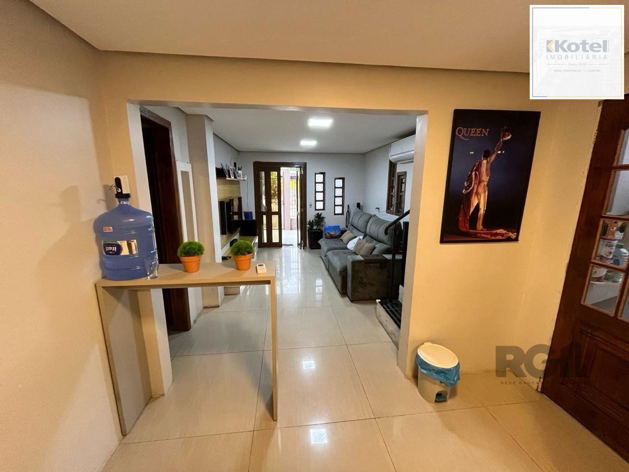 Sobrado a venda no bairro Mato Grande em Canoas