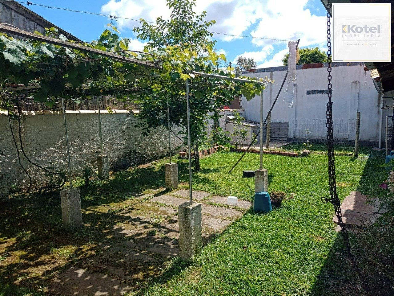 Casa 3 dormitórios, sendo 1 suite, 9 vagas - bairro Ponta Grossa Porto Alegre RS — foto 4