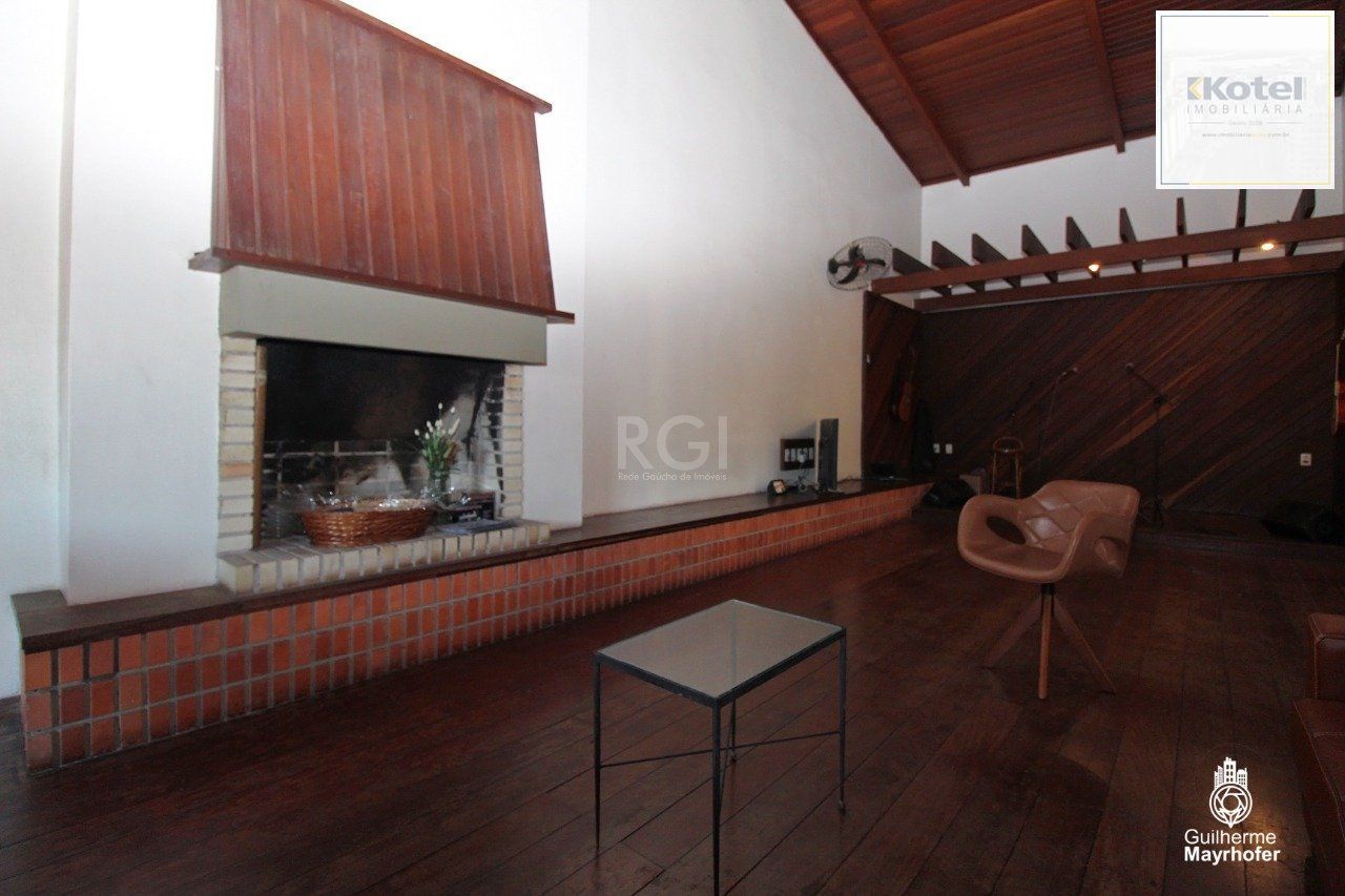 Casa para Venda - 526.64m², 4 dormitórios, sendo 2 suites, 4 vagas - Teresópolis — foto 5