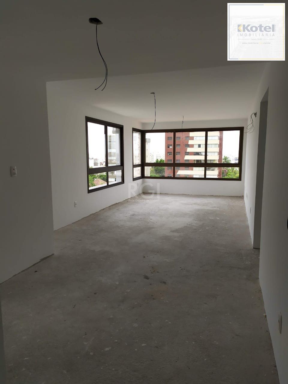 Apartamento para Venda, 90.31m², 2 dormitórios (2 suítes), 2 vagas - Petrópolis — foto 5