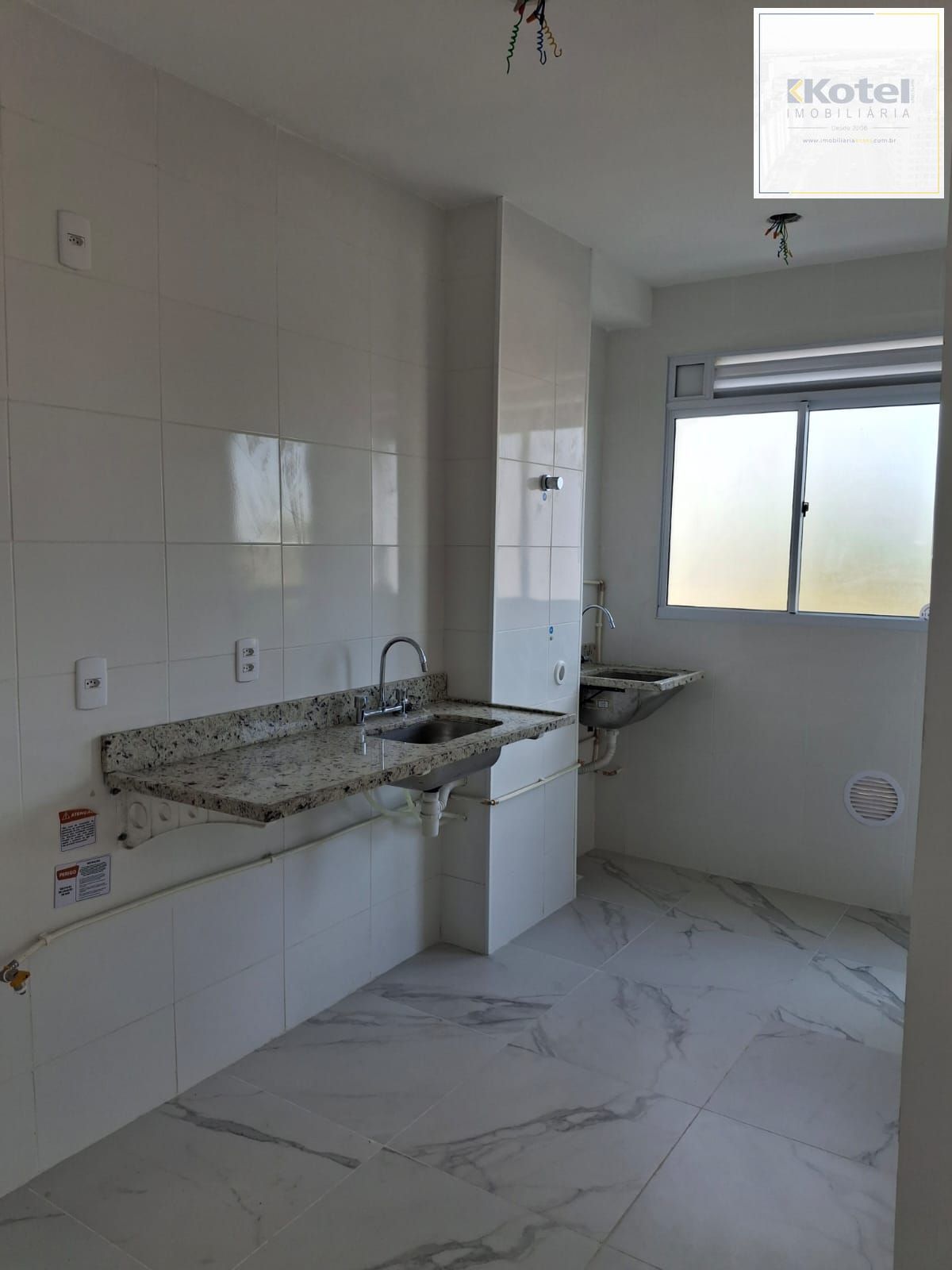 Apartamento de 2 dormitórios com suíte e 1 vaga escriturada !