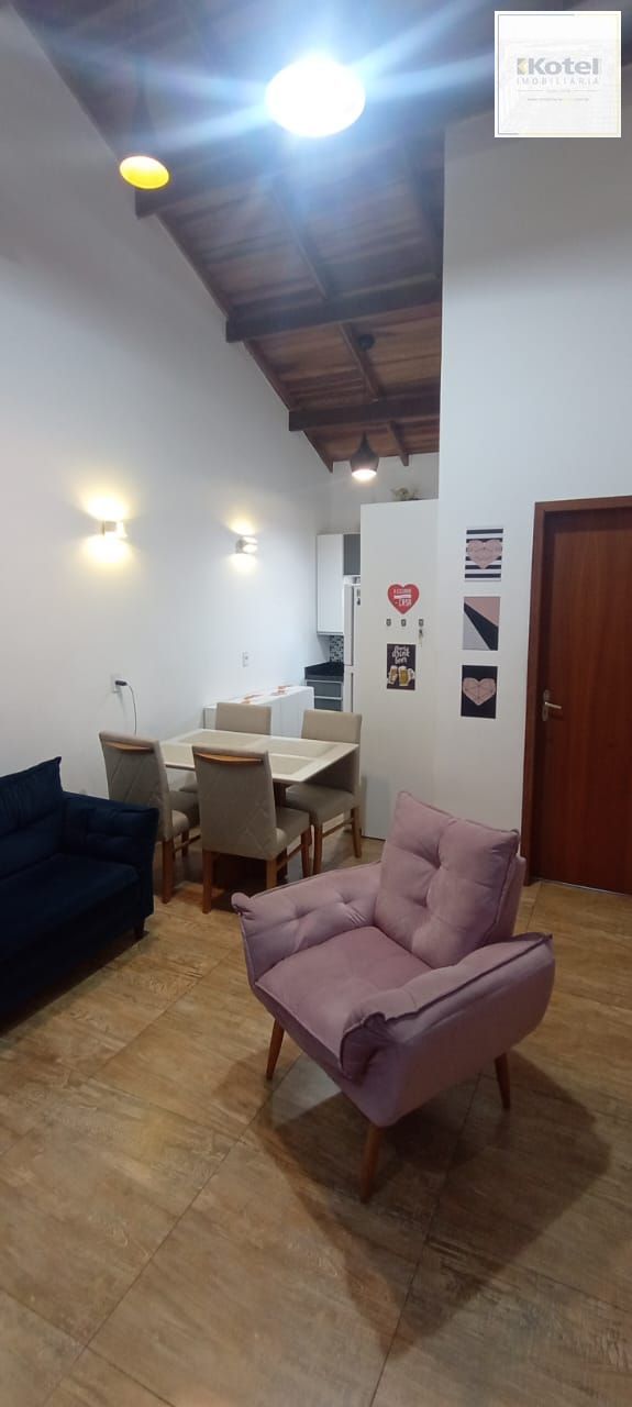 Casa com 02 quartos e 01 vaga no Bairro Cavalhada — foto 2