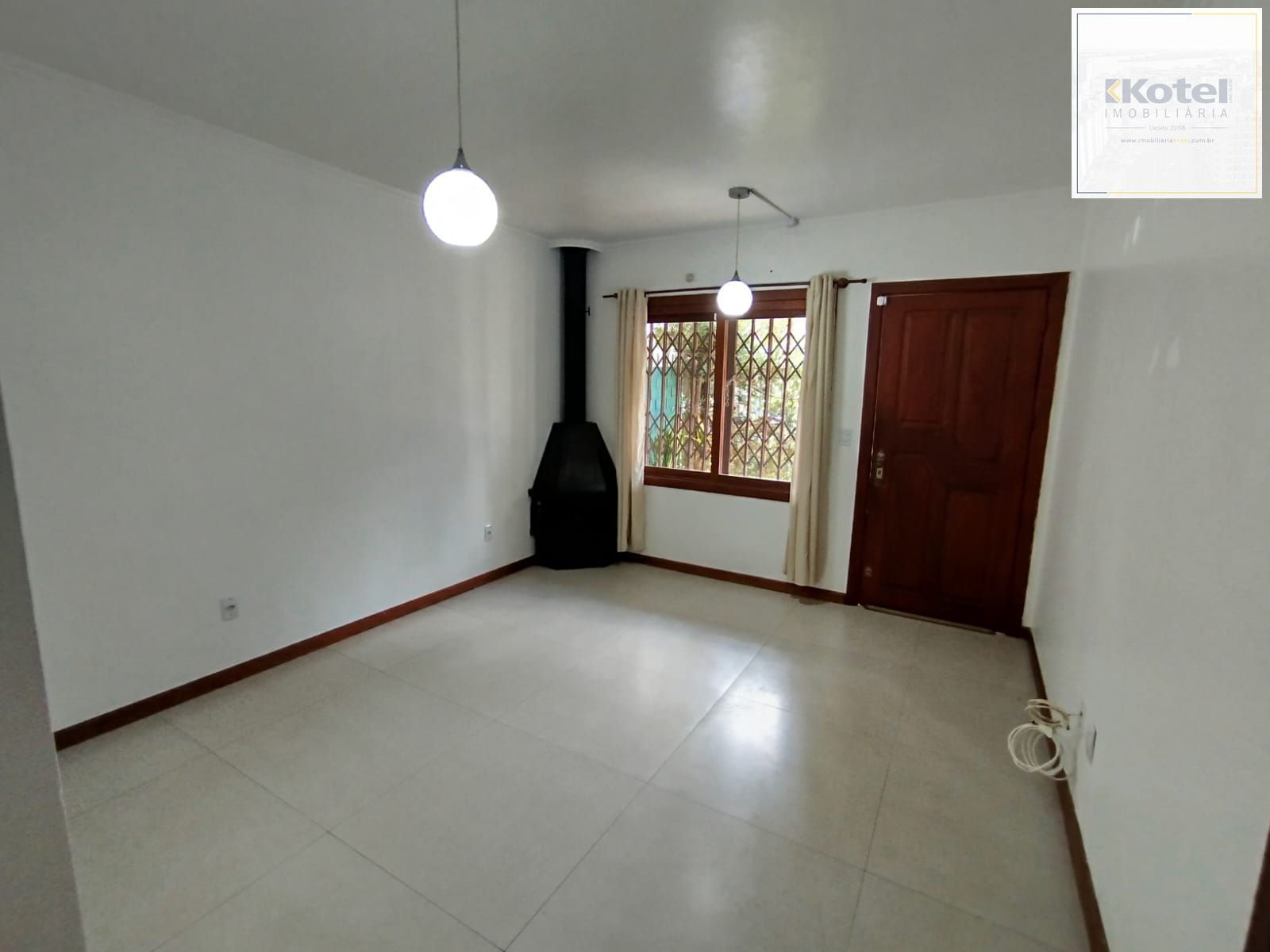 Casa com 03 quartos e 01 vaga no Bairro Cristal — foto 4