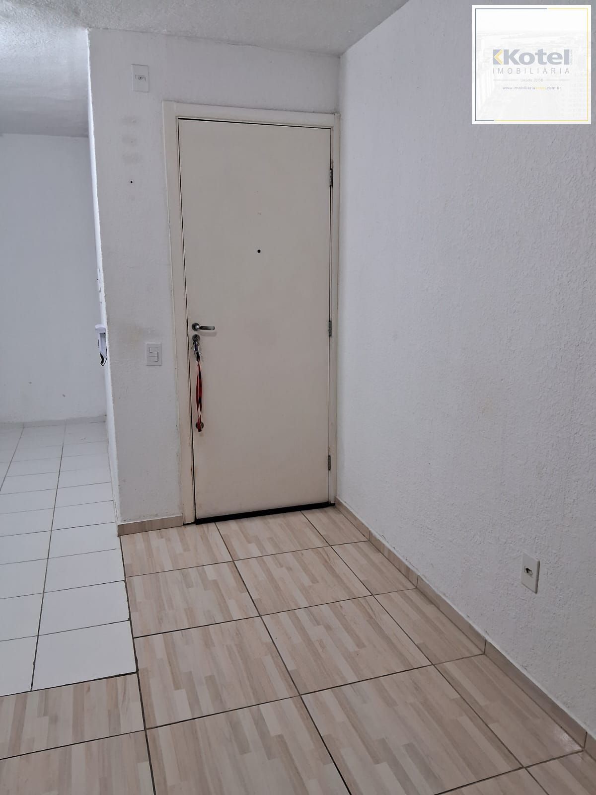Apartamento 2 Dormitórios, 2º Andar, 01 vaga no Bairro Sarandi em Porto Alegre. — foto 4