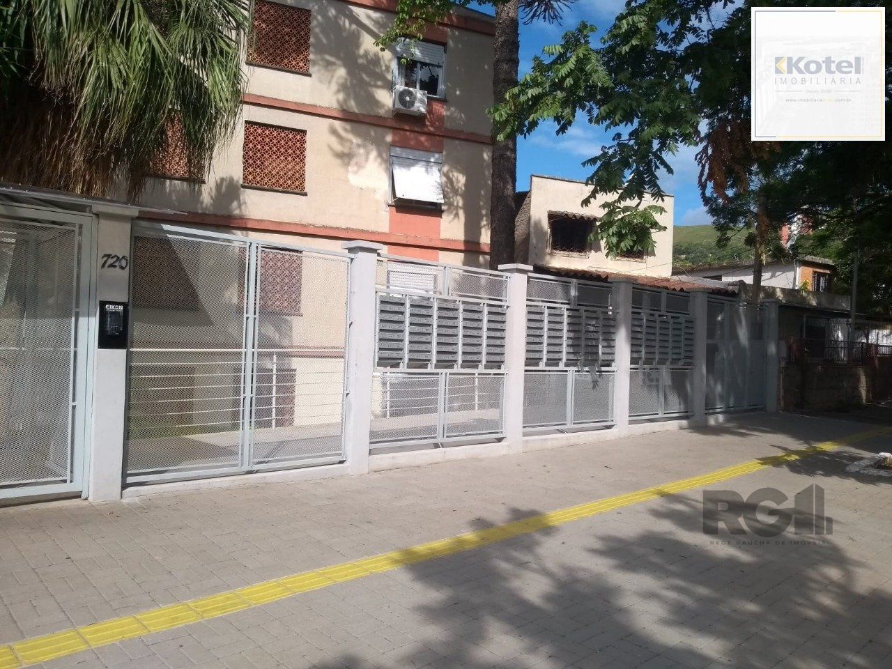 Apartamento 2 dormitórios, 1 vaga de garagem, no bairro Glória, Porto Alegre/RS — foto 3
