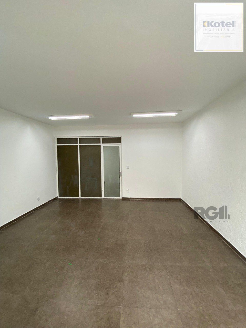 Sala comercial no bairro Navegantes, Porto Alegre/RS — foto 4