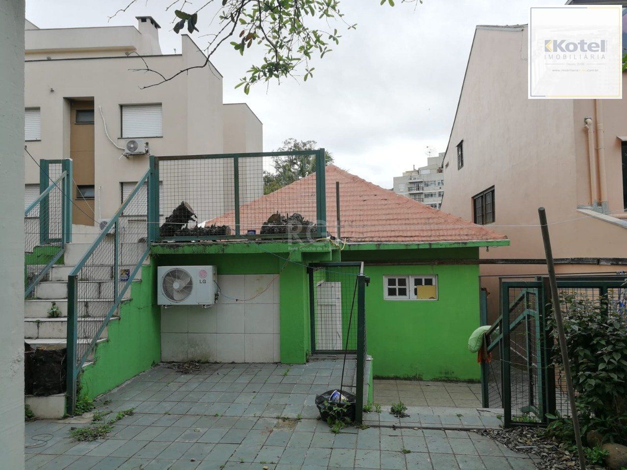 Casa para Venda - 170m², 3 dormitórios, 3 vagas - Nonoai, Porto Alegre — foto 2