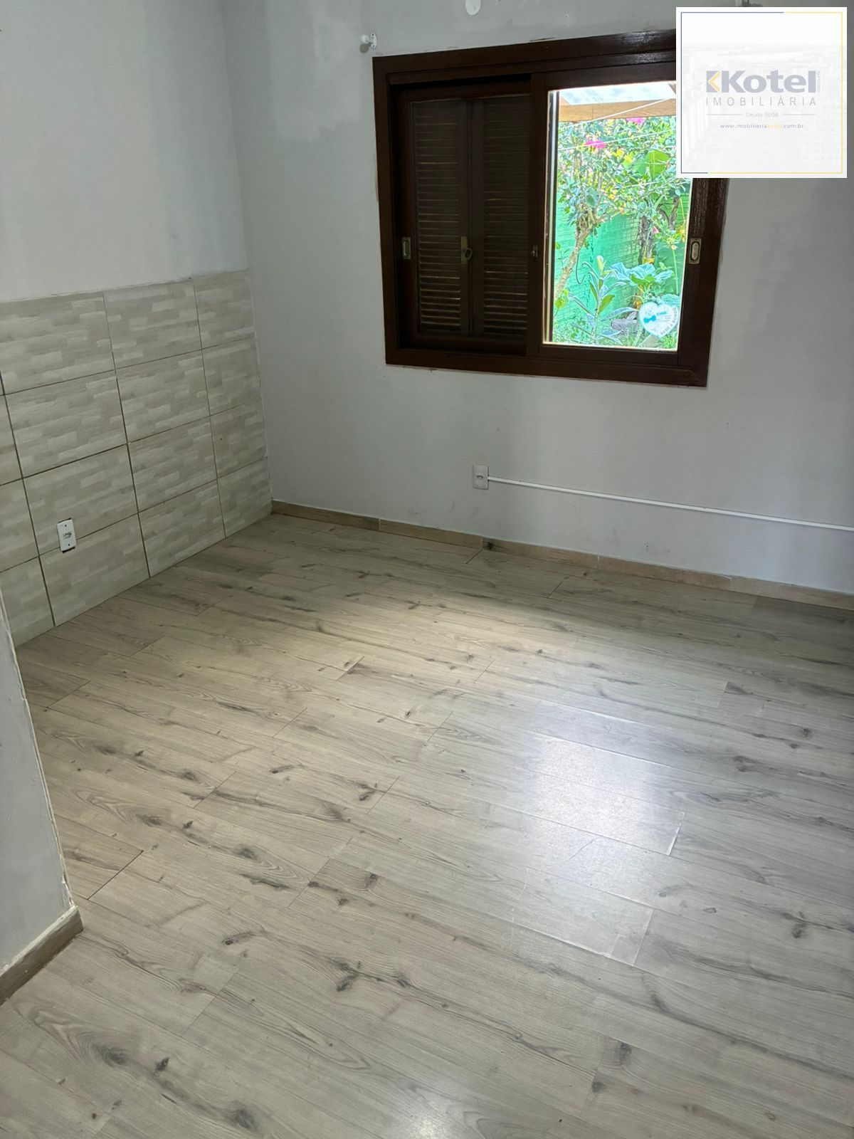 Casa com 02 quartos e 01 vaga no Bairro Hípica em Porto Alegre — foto 2
