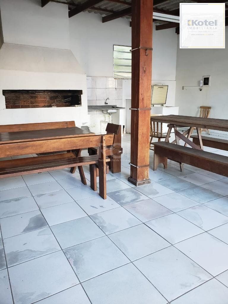 Apartamento JK , 28m², 1 dormitório, vaga - Bom Jesus, uma quadra da Protásio