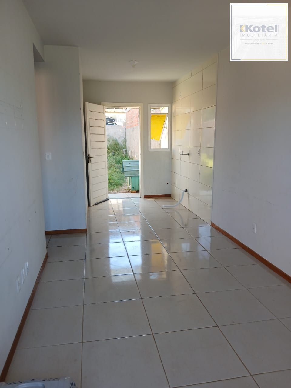 Casa com 02 quartos e 02 vagas no Bairro Costa Gama — foto 3