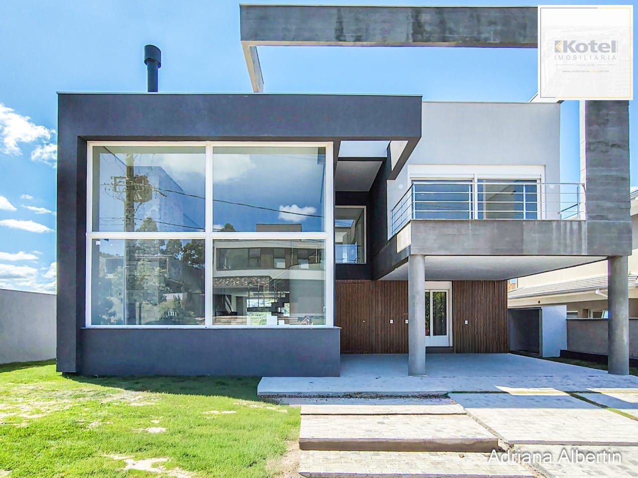 Casa em Alphaville com 3 suítes e pátio amplo — foto 2