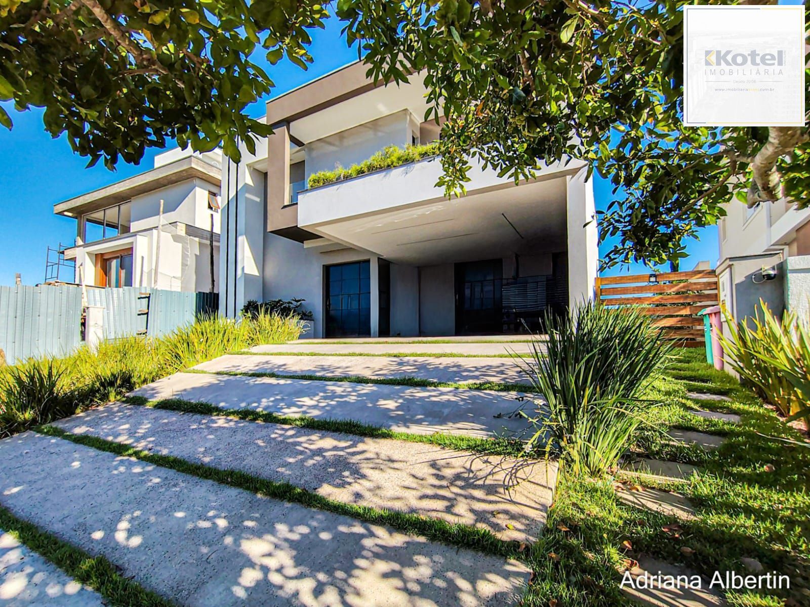Casa com 345m², piscina e vista para o Guaiba — foto 2