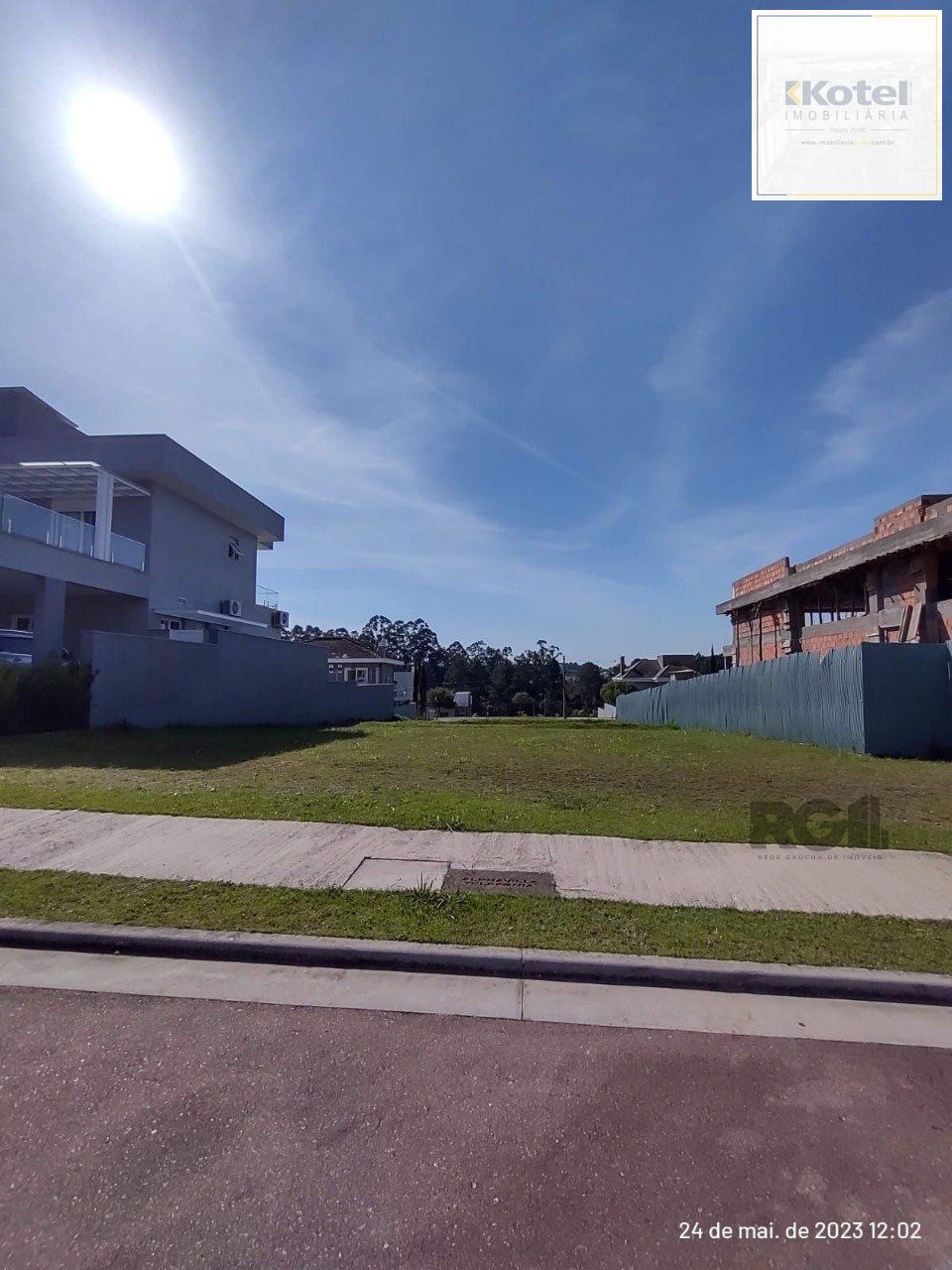 Lote Plano com 566m² — foto 2