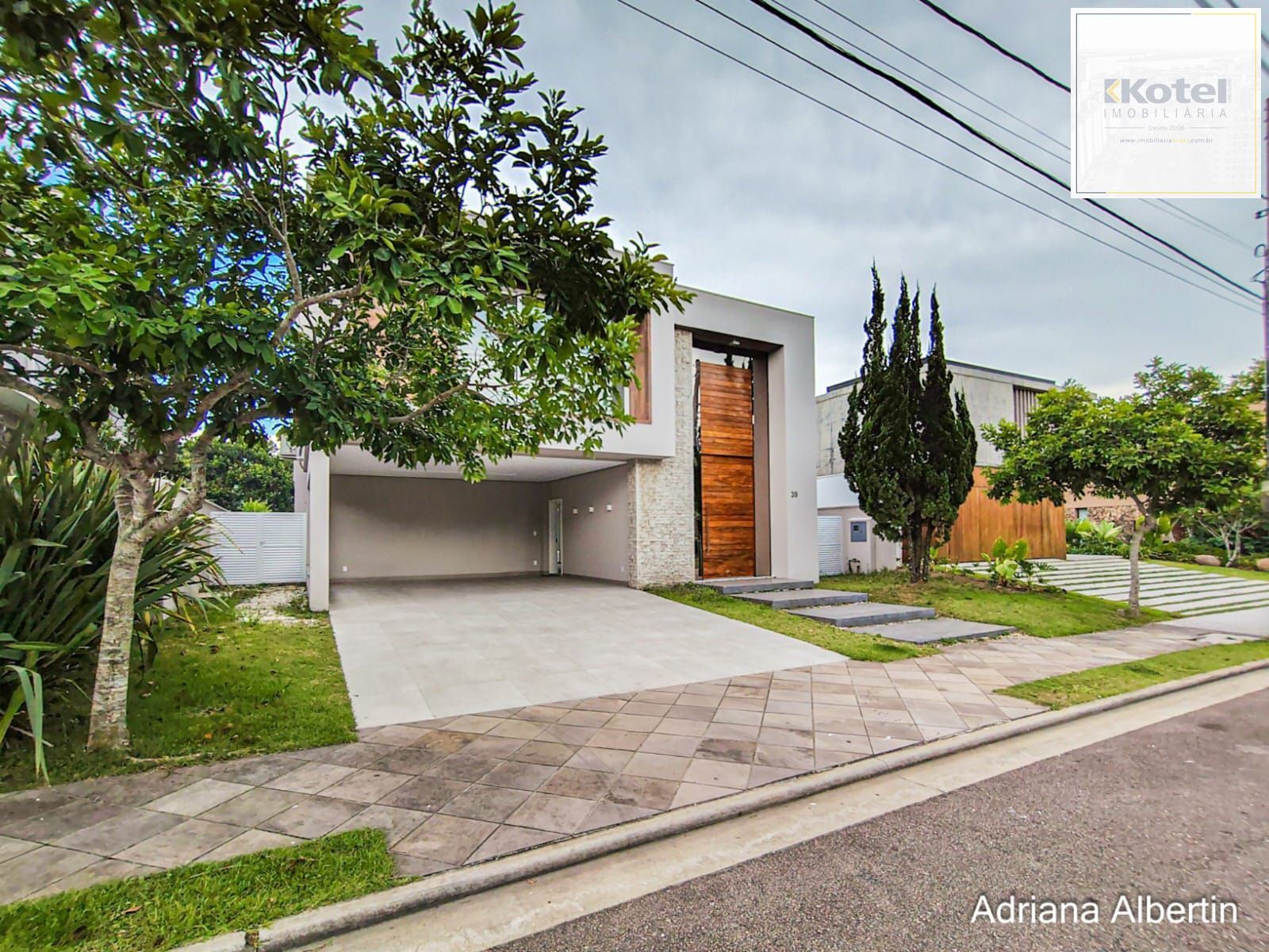 Casa com 400m² e 4 suítes — foto 3