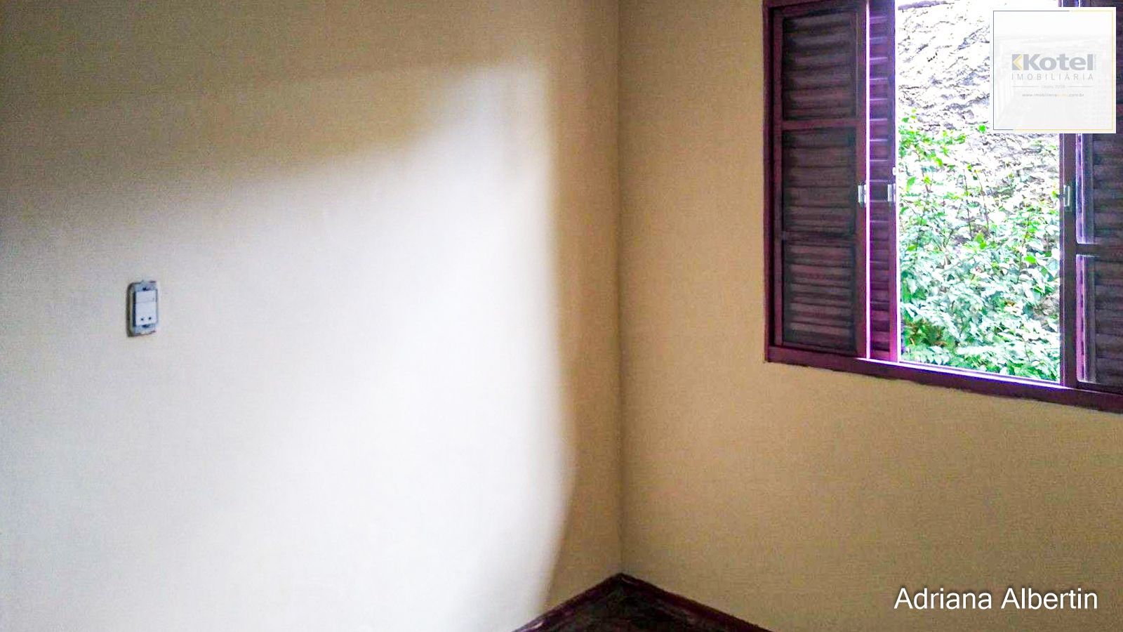 Casa com 2 dormitórios Bairro Colina