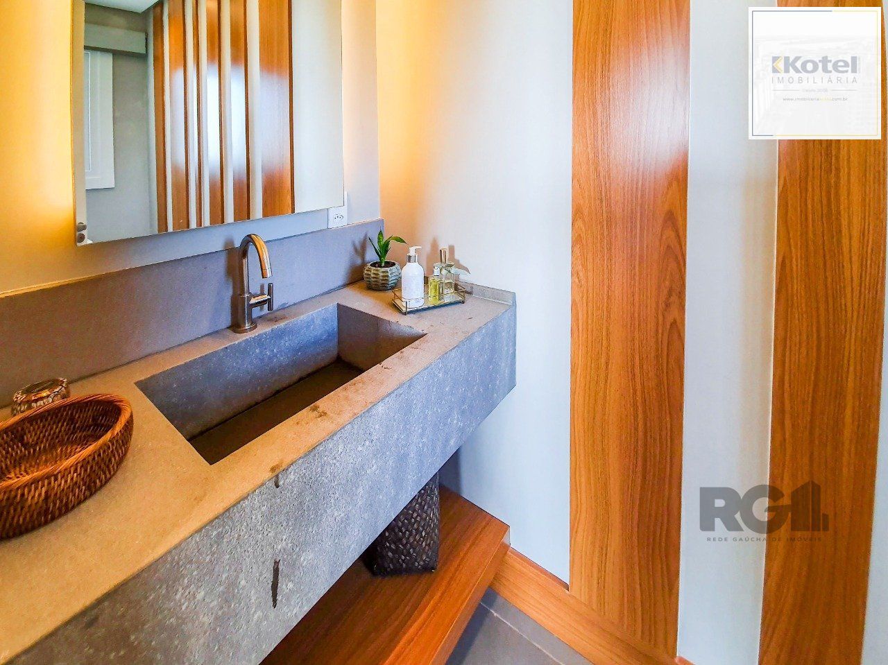 Casa Condominio para Venda - 293.86m², 3 dormitórios, sendo 3 suites, 2 vagas - Alphaville — foto 4