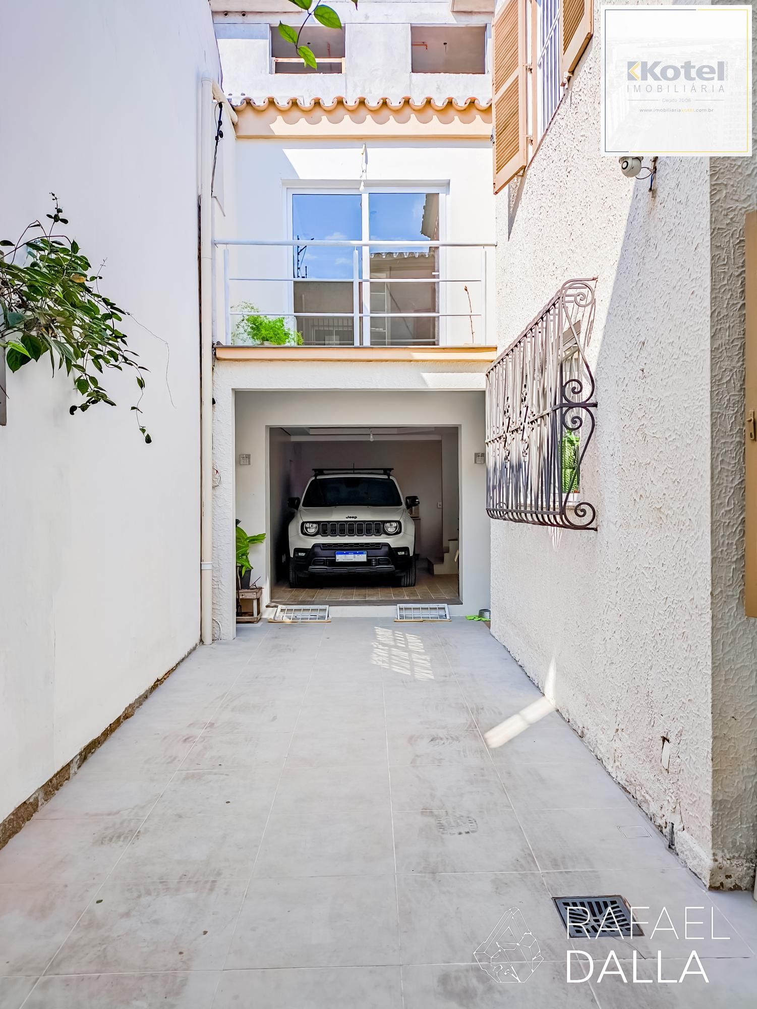 Casa com piscina e 5 vagas em frente ao Zaffari na Luiz Afonso — foto 3